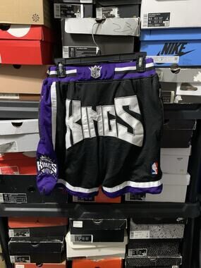 Size S-Just Don Sacramento Kings Shorts Men's Purple 1994-95 USA NBA
